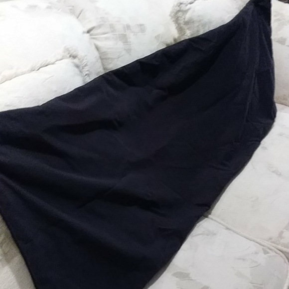 Black Body Pillow Cover - Picture 5 of 5